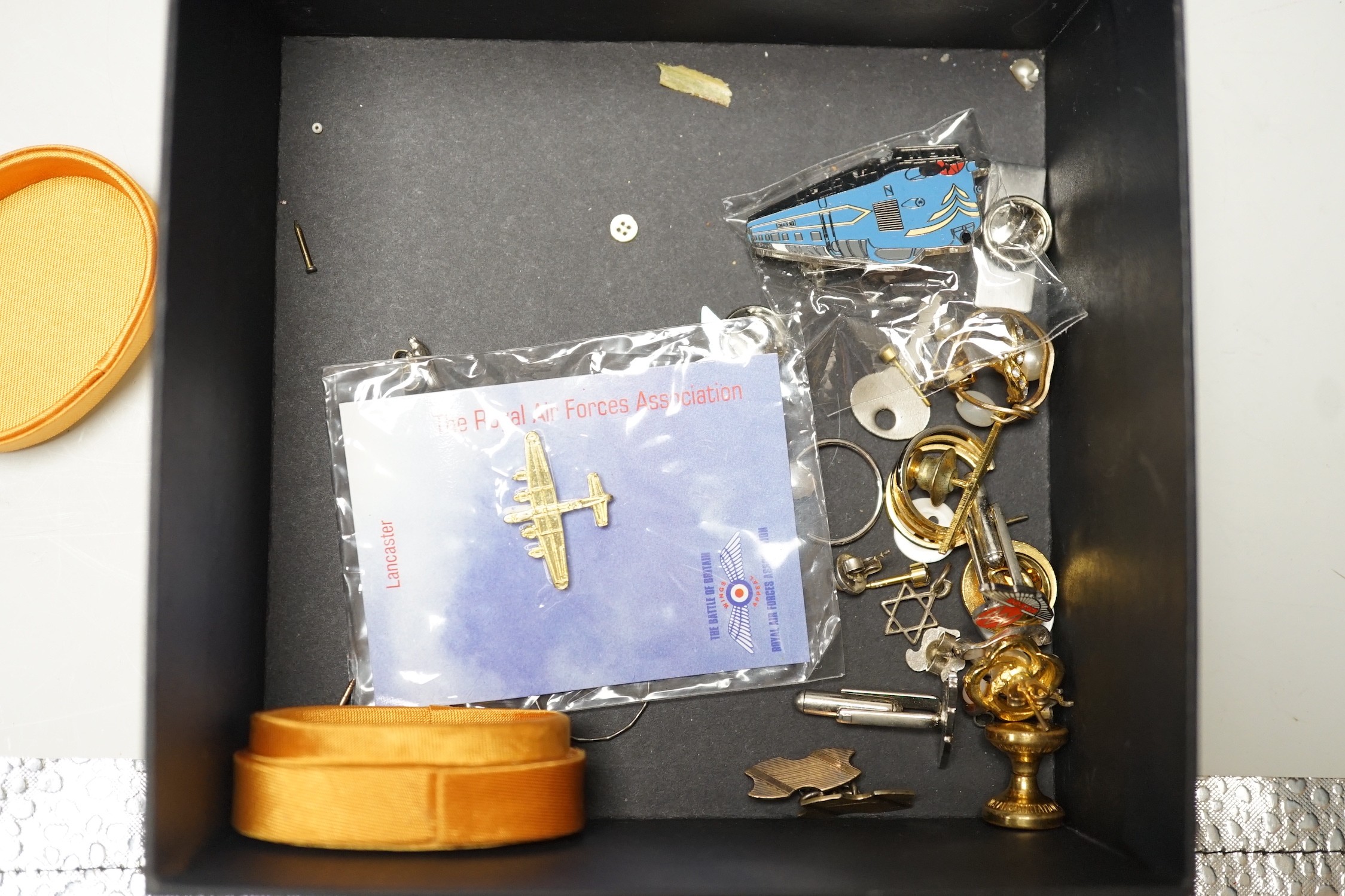 A box of costume jewellery, silver jewellery, watches etc.